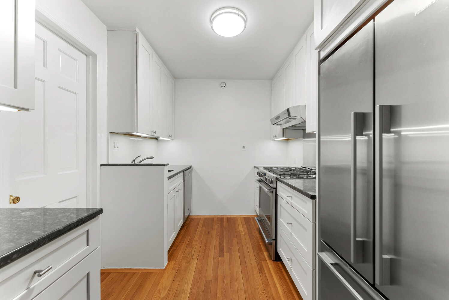 842 CARROLL Street