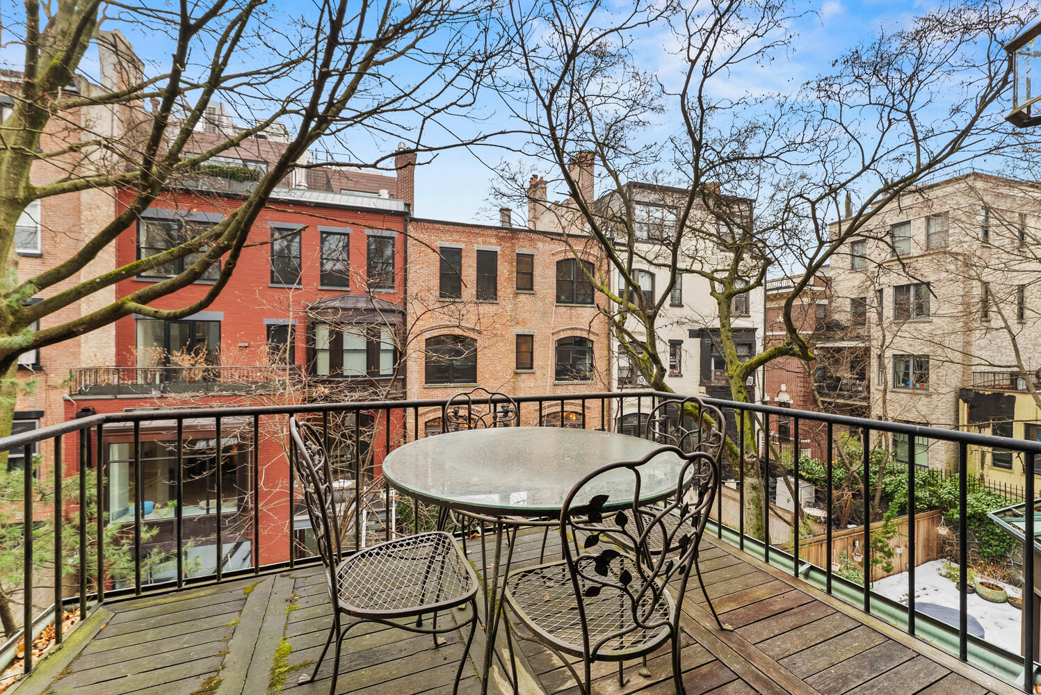 842 CARROLL Street