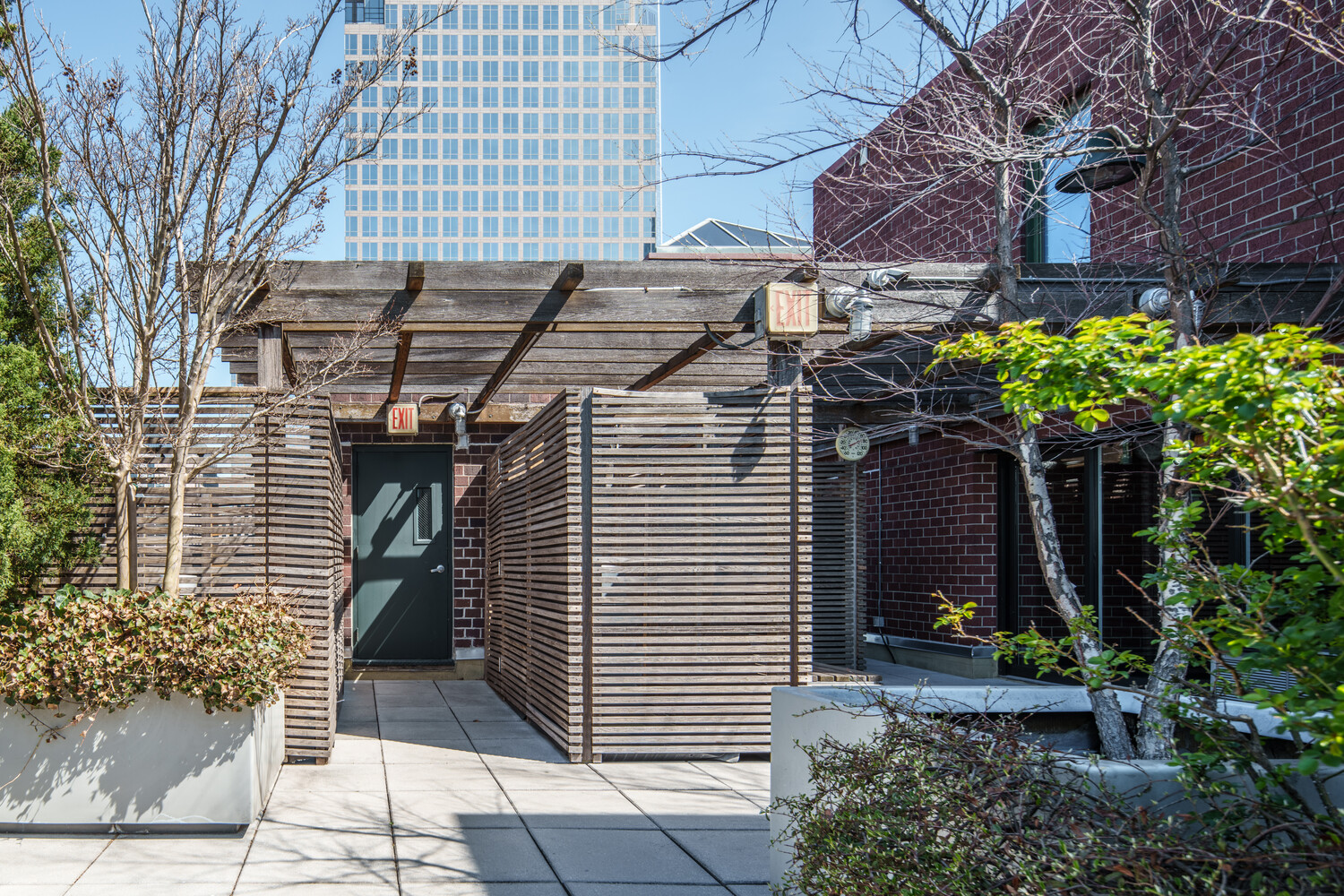 225 RECTOR Place 19A