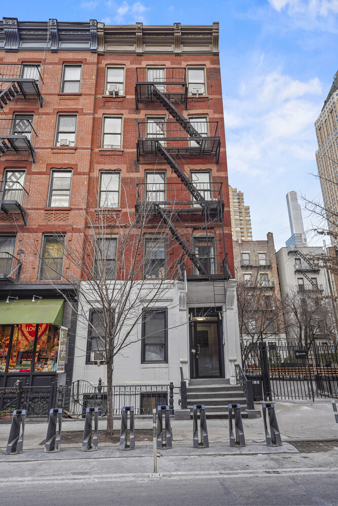351 W 47TH Street