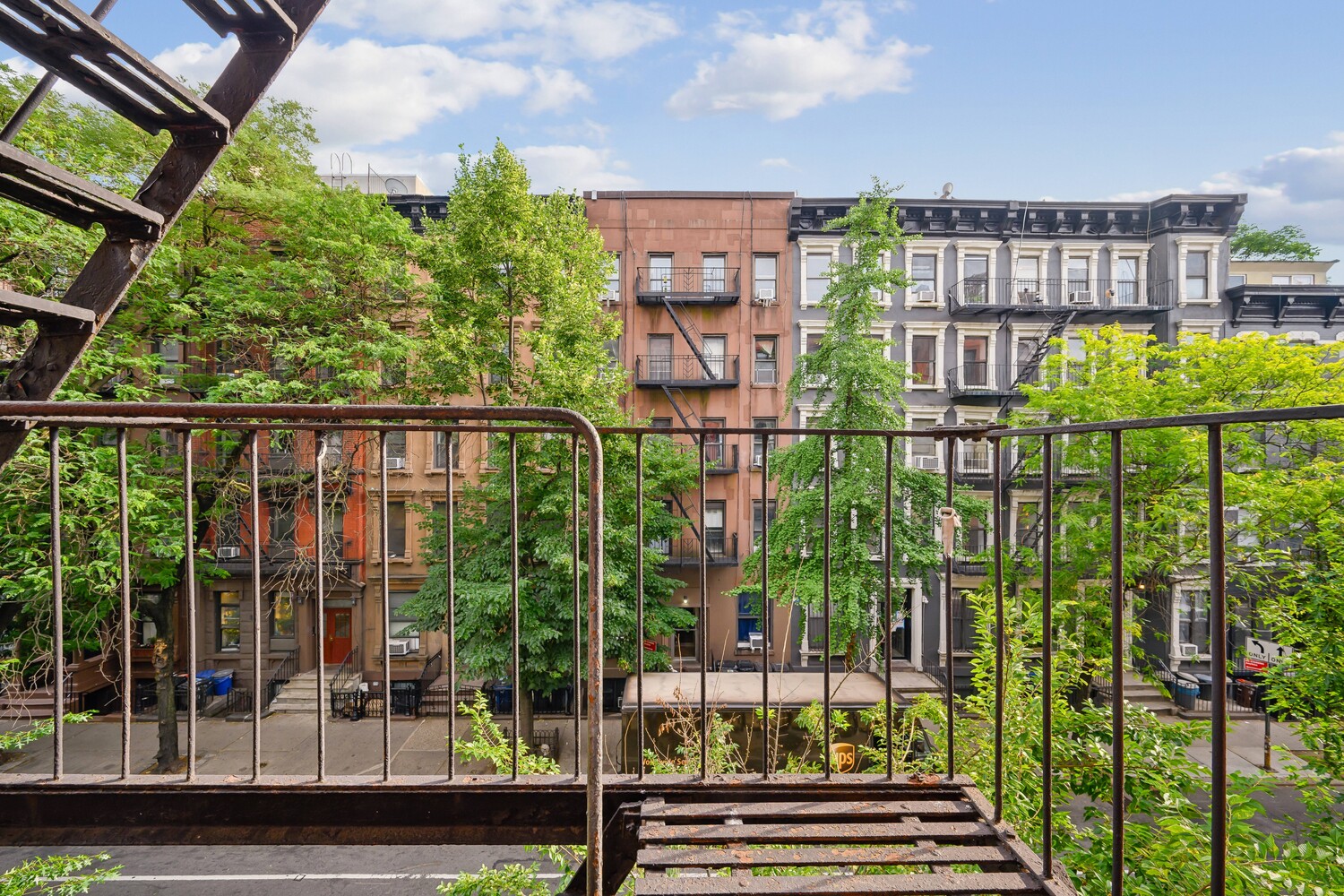 351 W 47TH Street