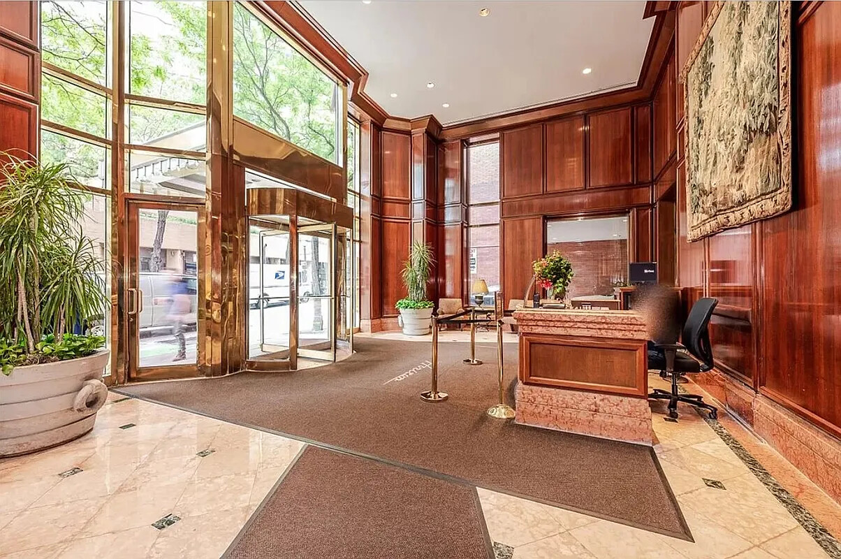 415 E 37TH Street 5D