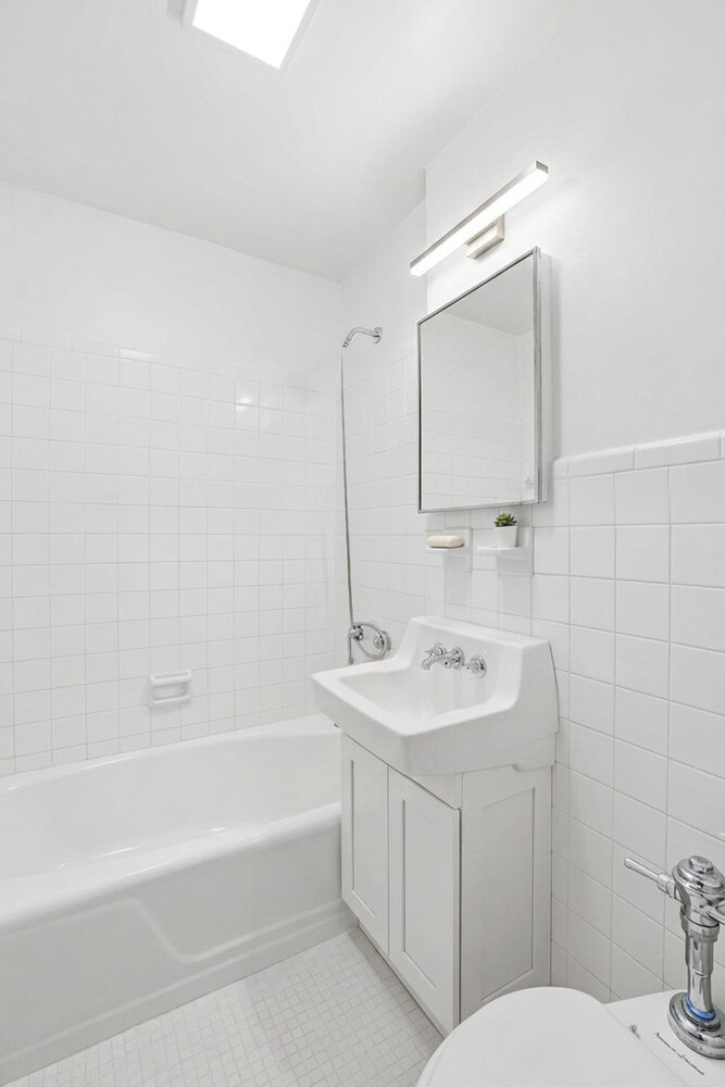 326 W 83RD Street 5A