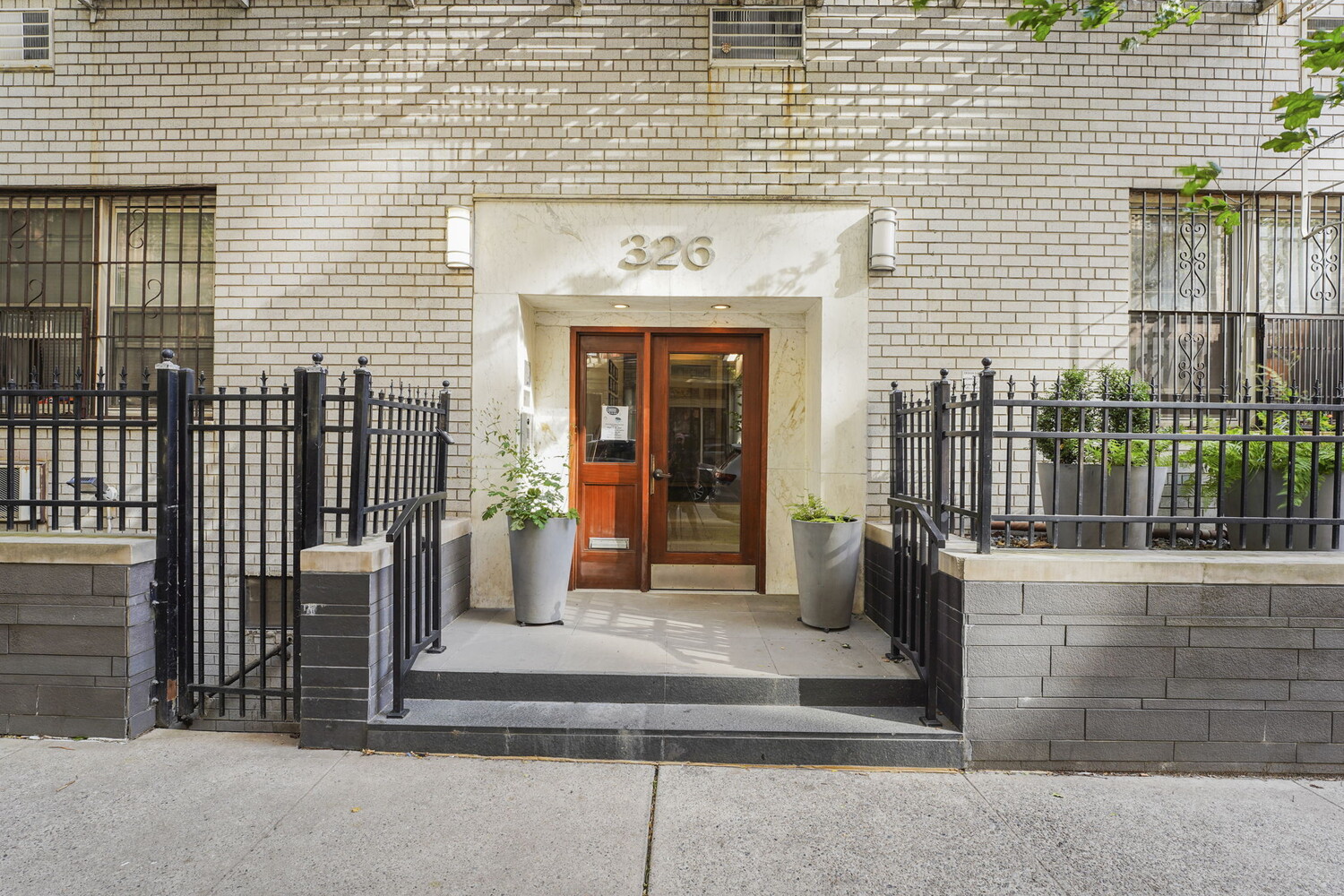 326 W 83RD Street 5A