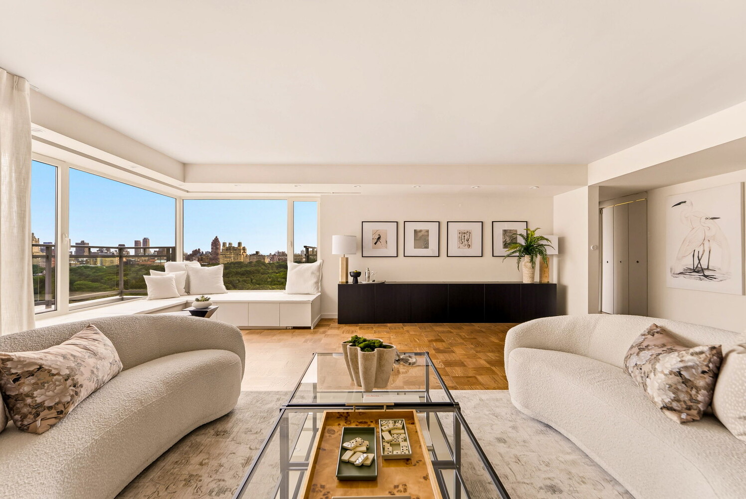 1050 5TH Avenue PHA