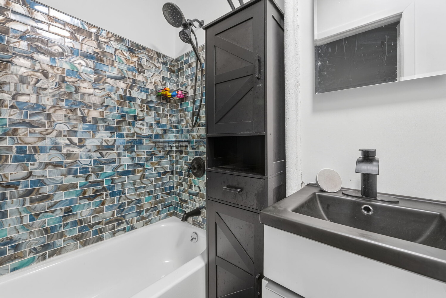 424 E 115TH Street 3D