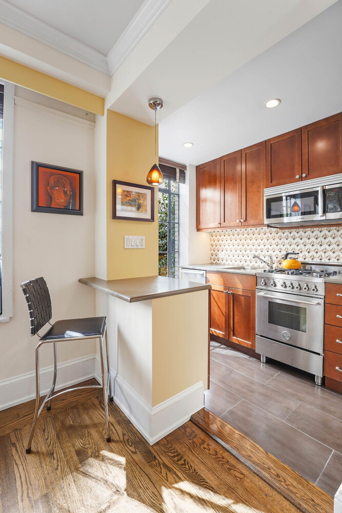 333 W 56TH Street 2L