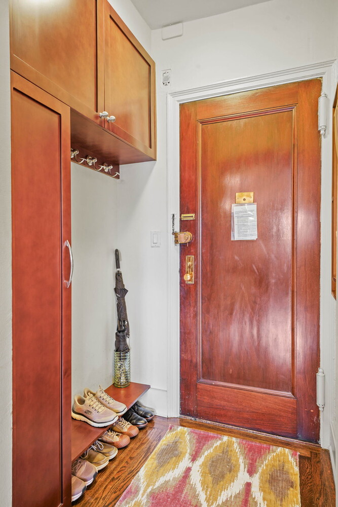 333 W 56TH Street 2L