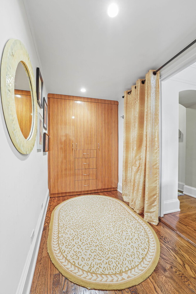 333 W 56TH Street 2L