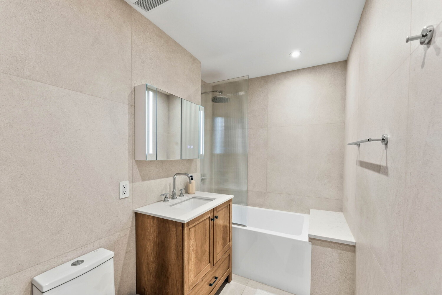 214 N 11TH Street 1V