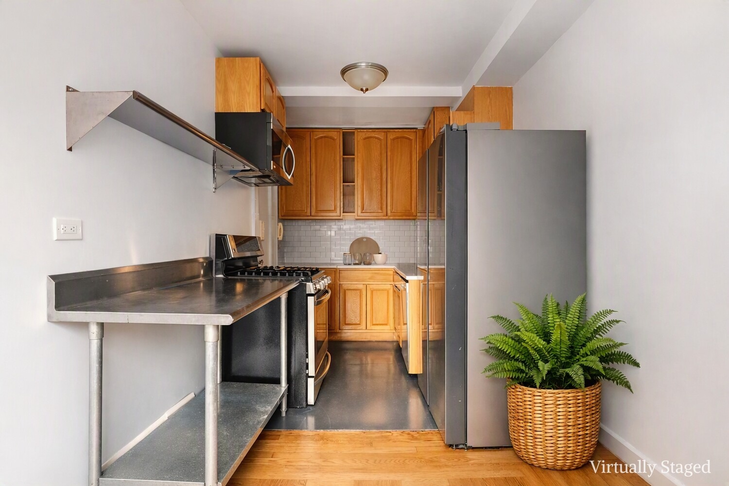 230 W END Avenue 8AG