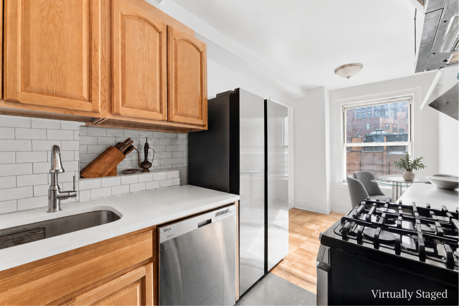 230 W END Avenue 8AG