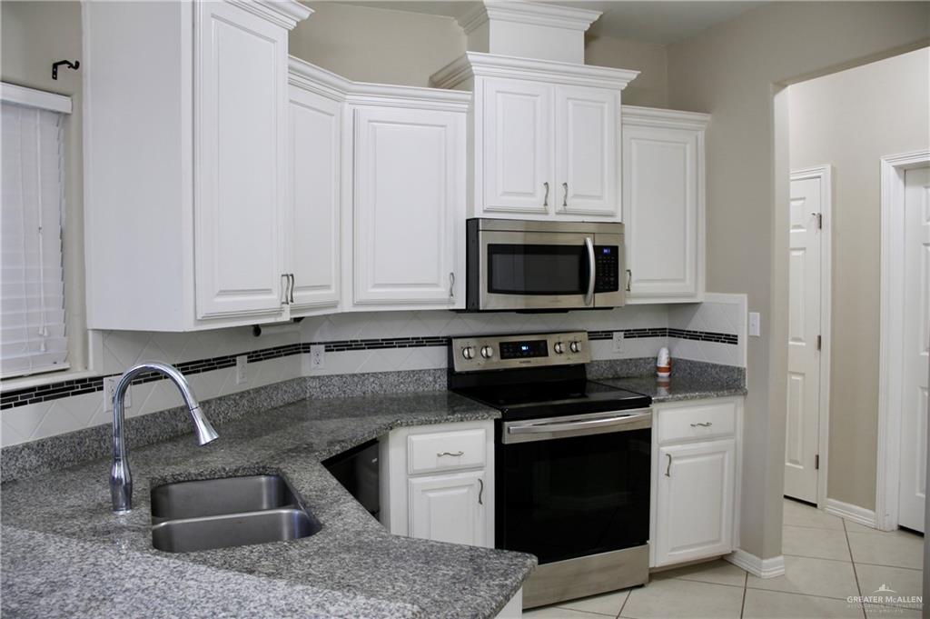 2909 Fuerte Avenue, McAllen