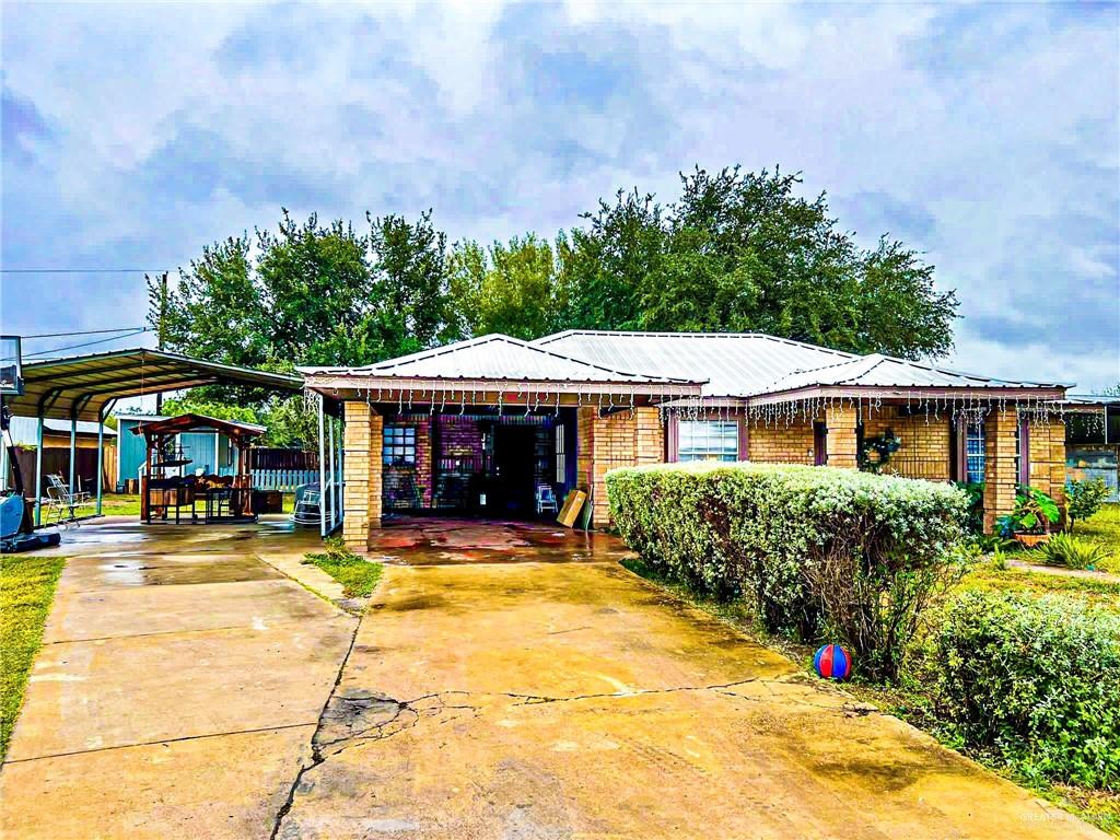 6715 Dallas Circle