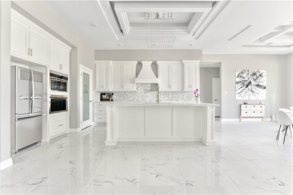 2115 S Cartier Drive