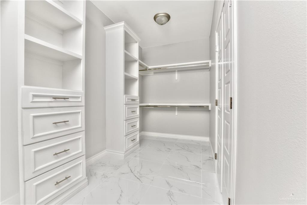 2115 S Cartier Drive