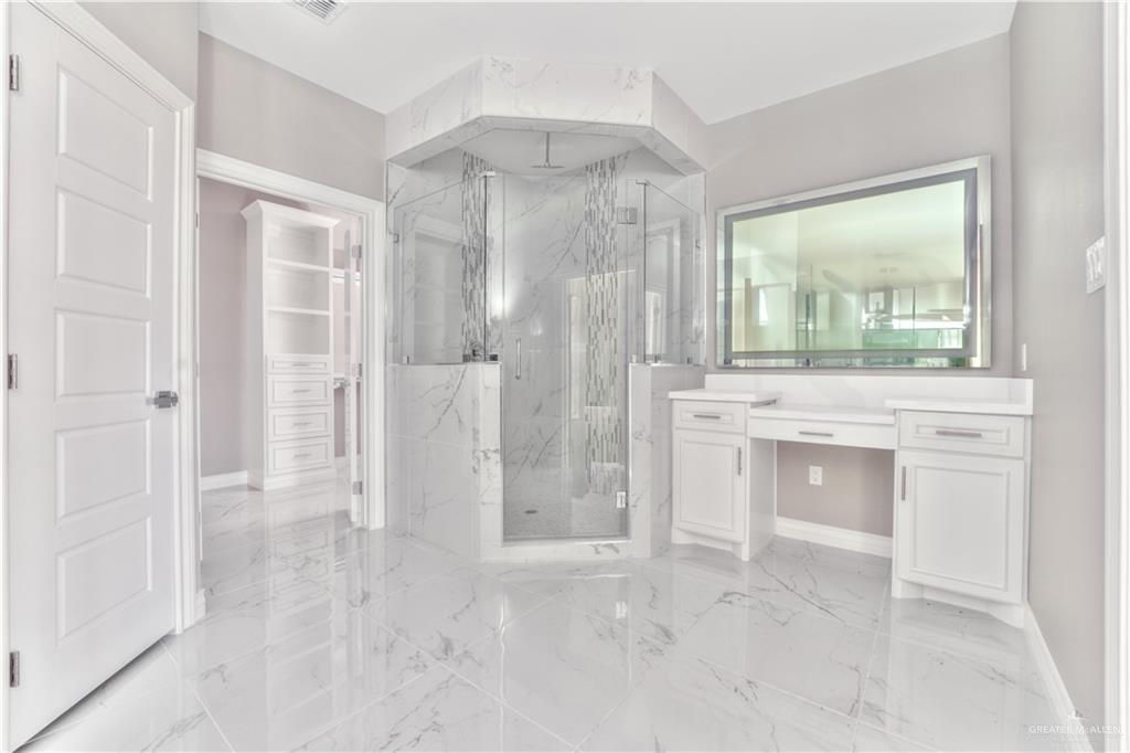 2115 S Cartier Drive