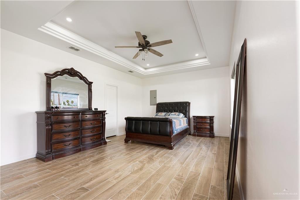 2012 W Bella Vista Avenue