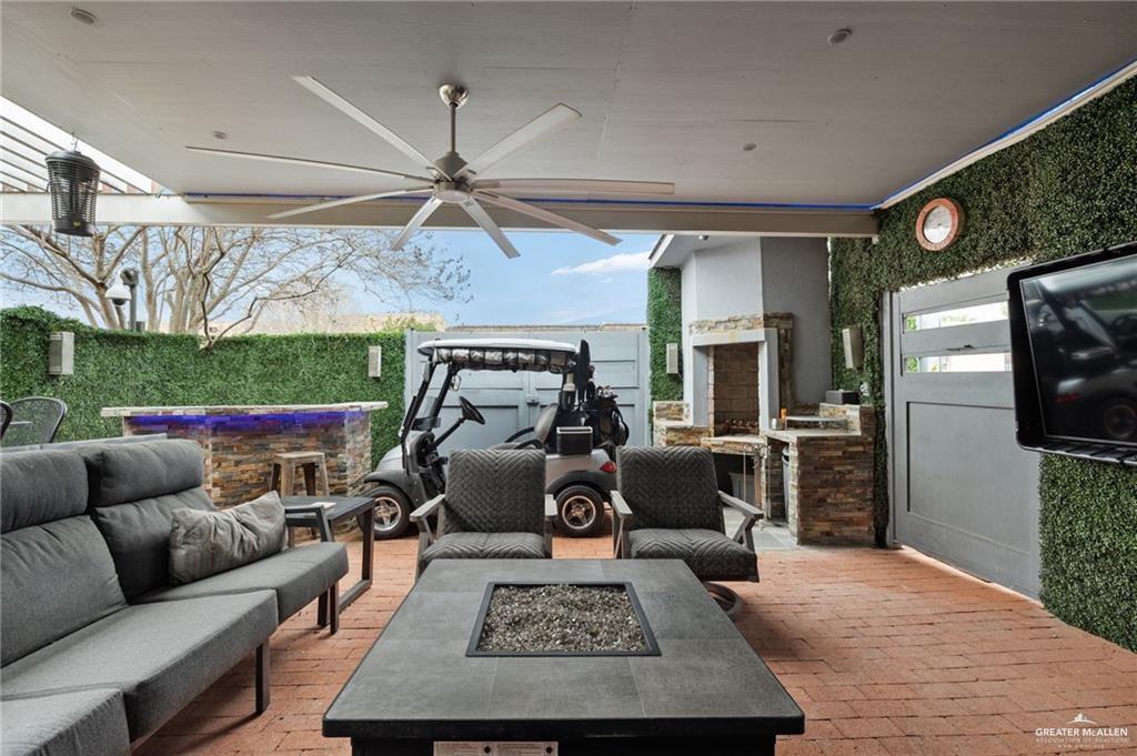 420 Tyler Avenue, McAllen