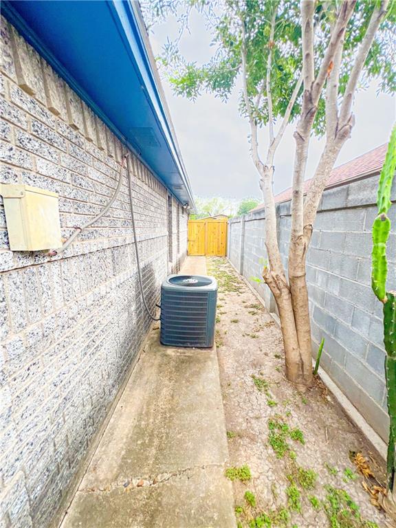 2437 Melba Avenue, McAllen