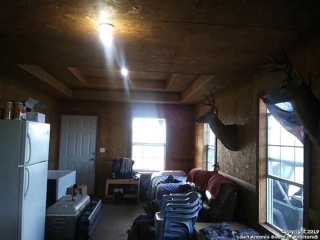 1052 Steep Road