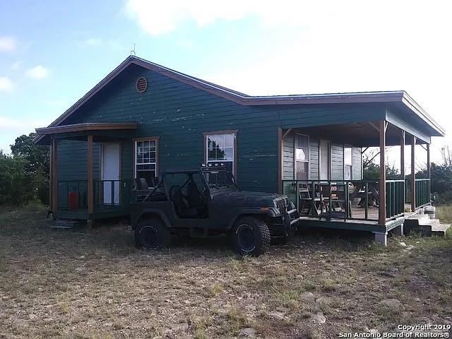 1052 Steep Road