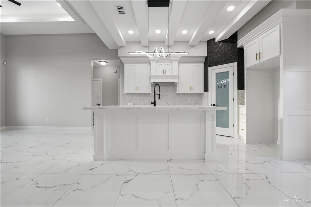 2000 Black Hills Street