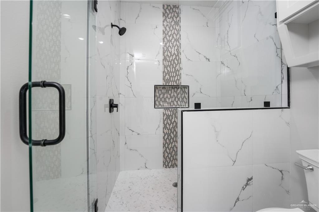 2000 Black Hills Street