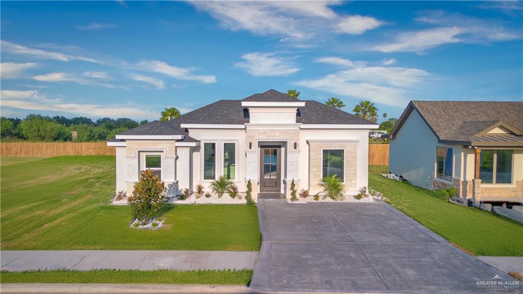 2000 Black Hills Street