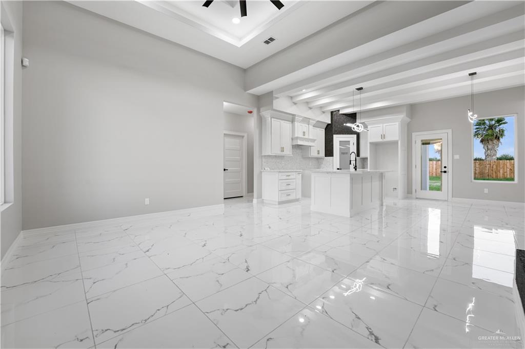 2000 Black Hills Street