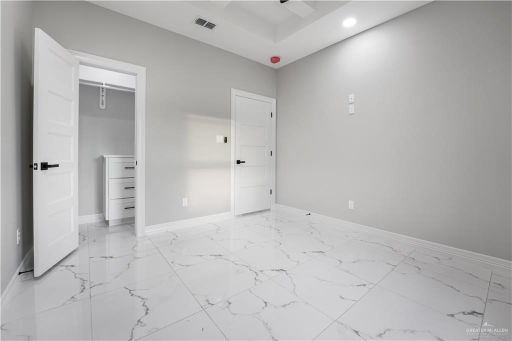 2000 Black Hills Street