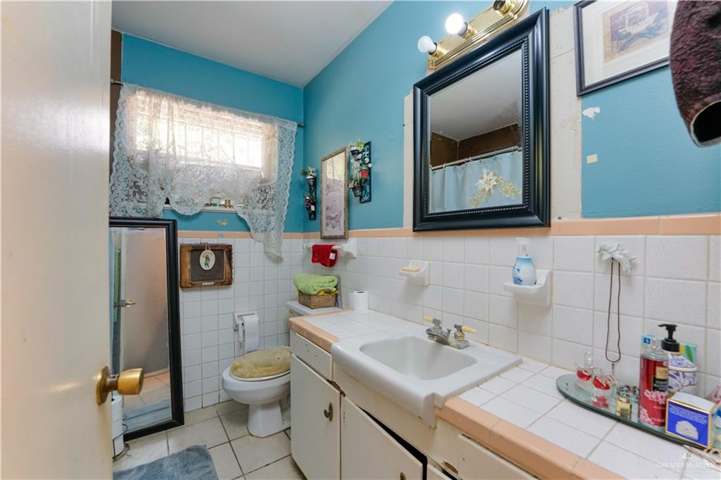 2125 Camellia Avenue, McAllen