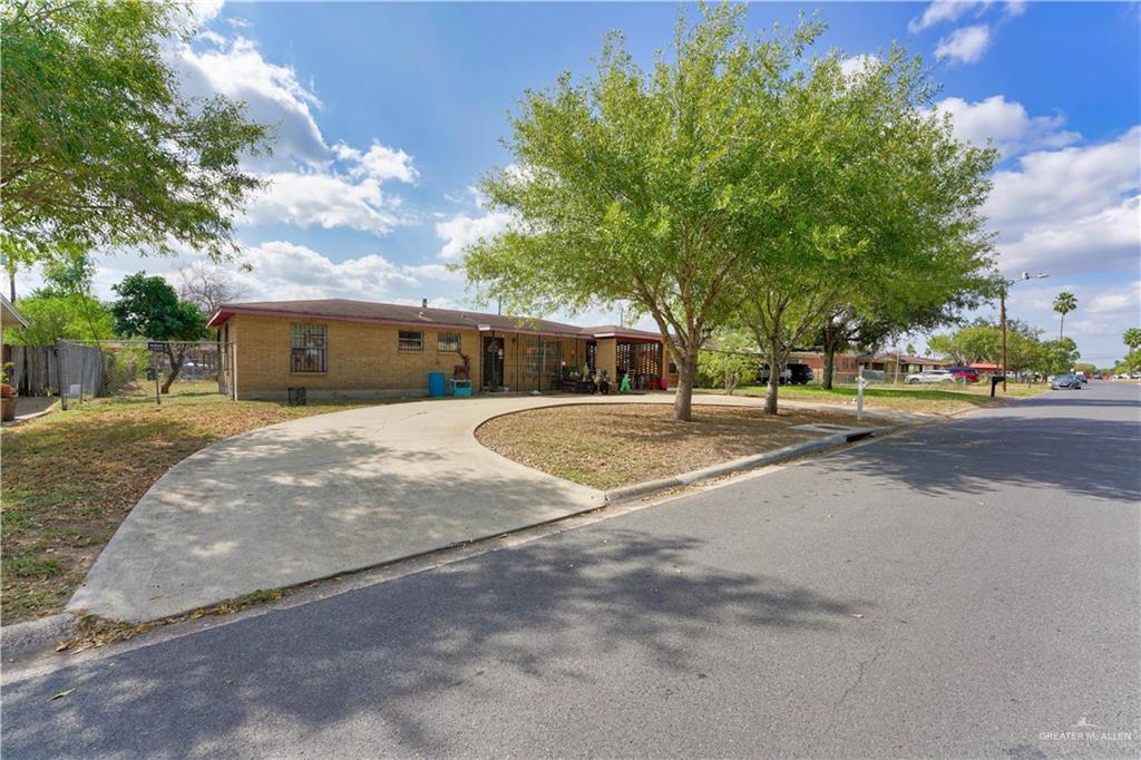 2125 Camellia Avenue, McAllen
