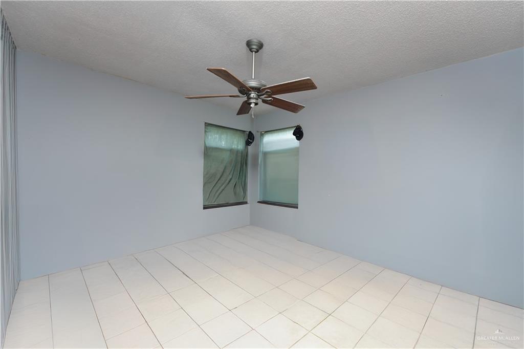 2125 Camellia Avenue, McAllen