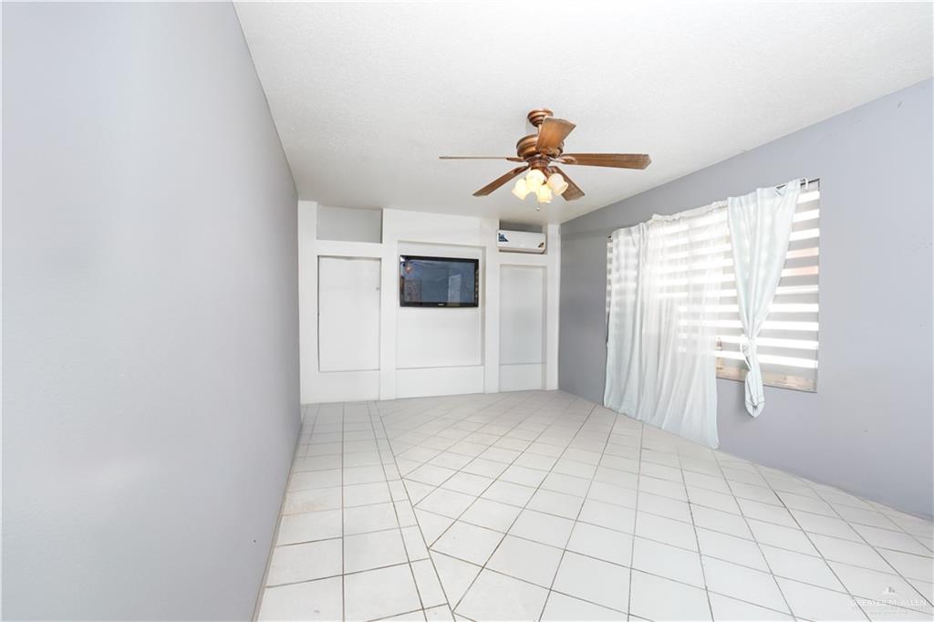 2125 Camellia Avenue, McAllen