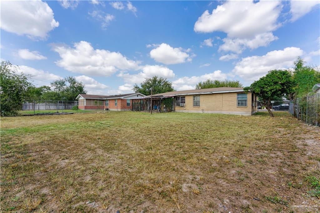 2125 Camellia Avenue, McAllen