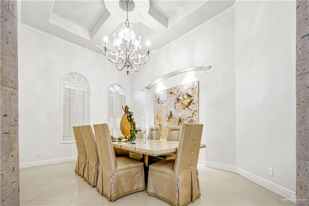 702 W Moore Road, Pharr