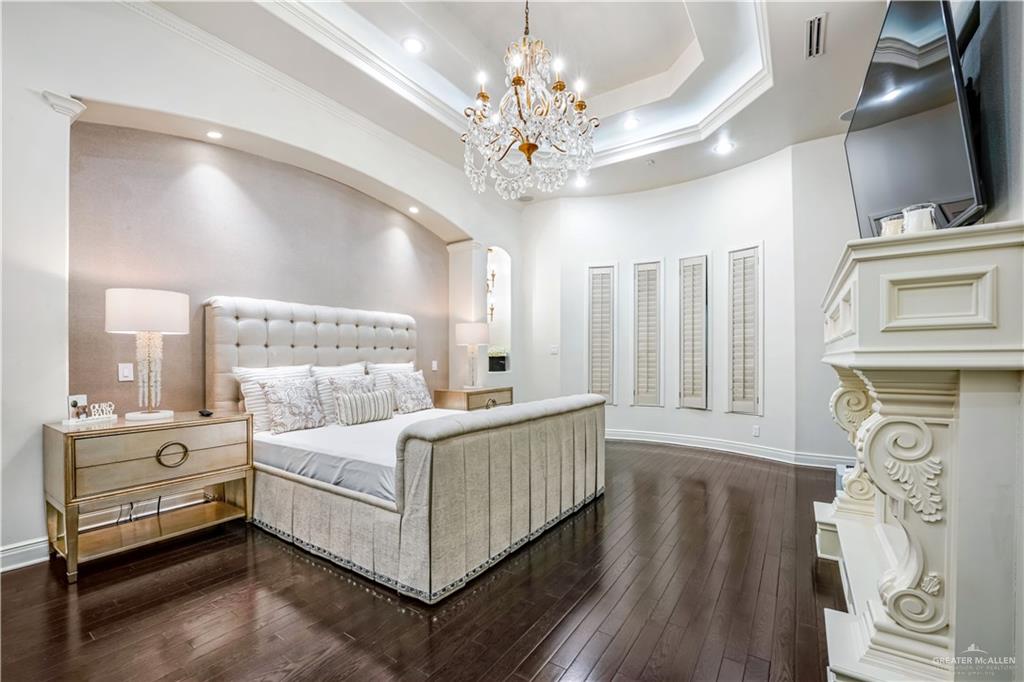 702 W Moore Road, Pharr