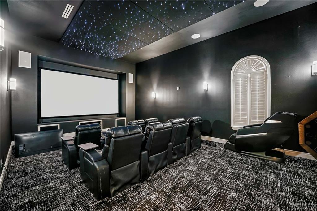 702 W Moore Road, Pharr