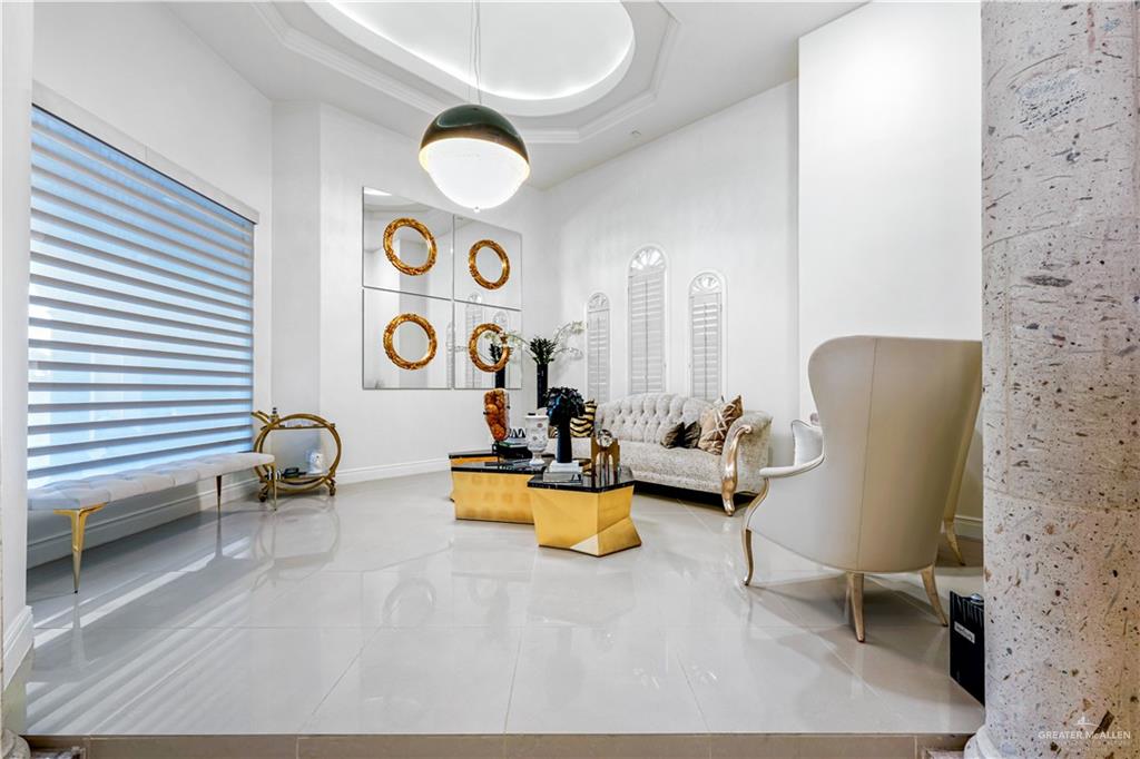 702 W Moore Road, Pharr