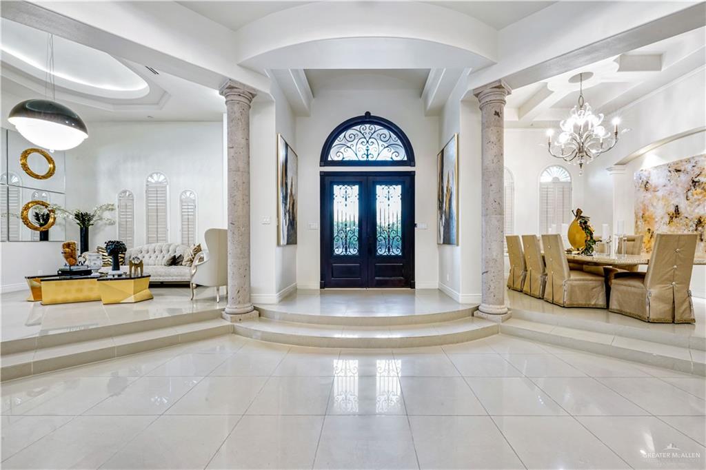 702 W Moore Road, Pharr