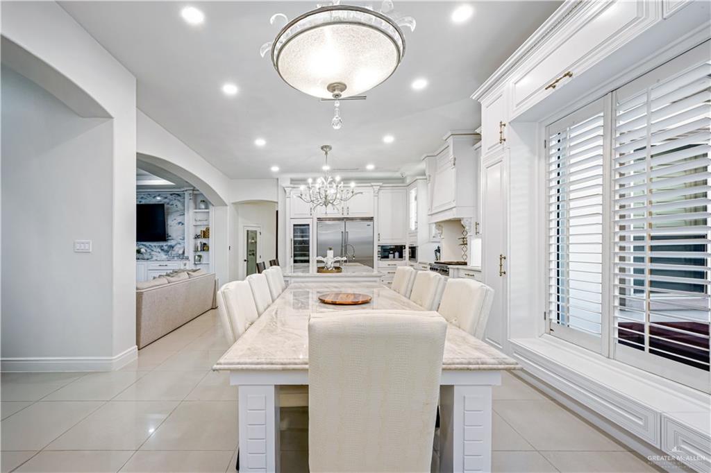 702 W Moore Road, Pharr