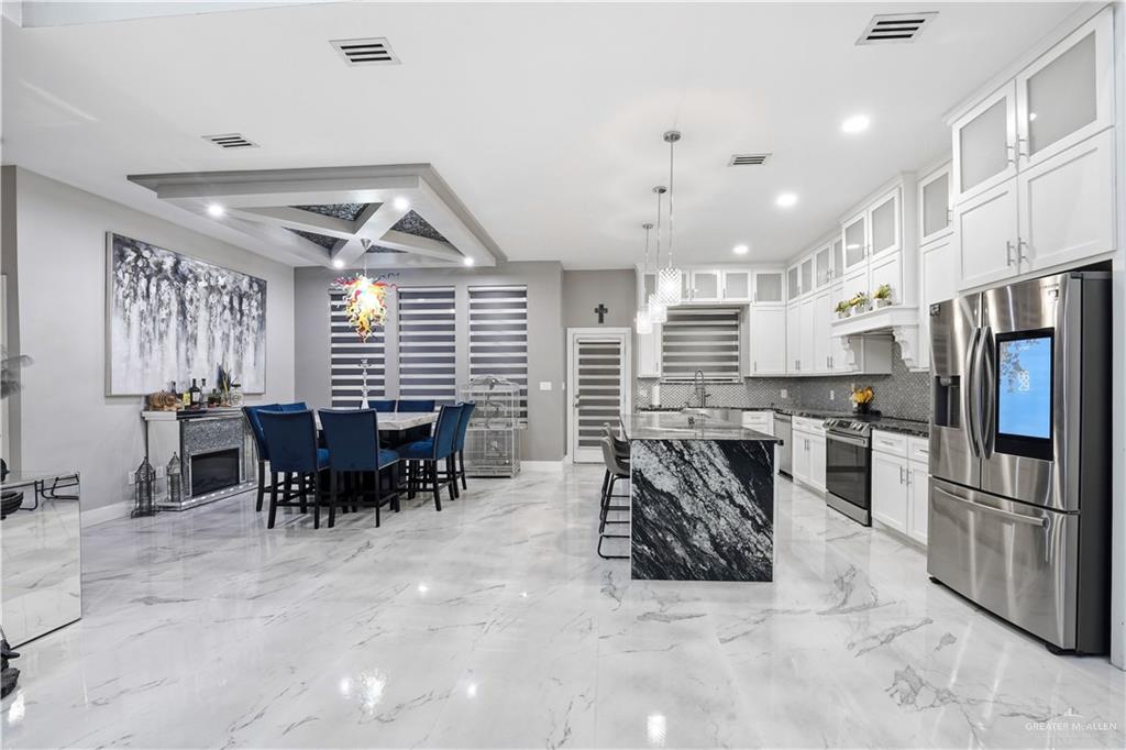 1917 W 25th 1/2 Street