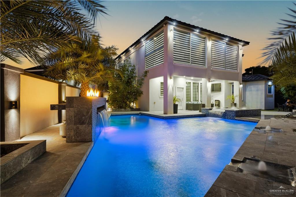 1917 W 25th 1/2 Street