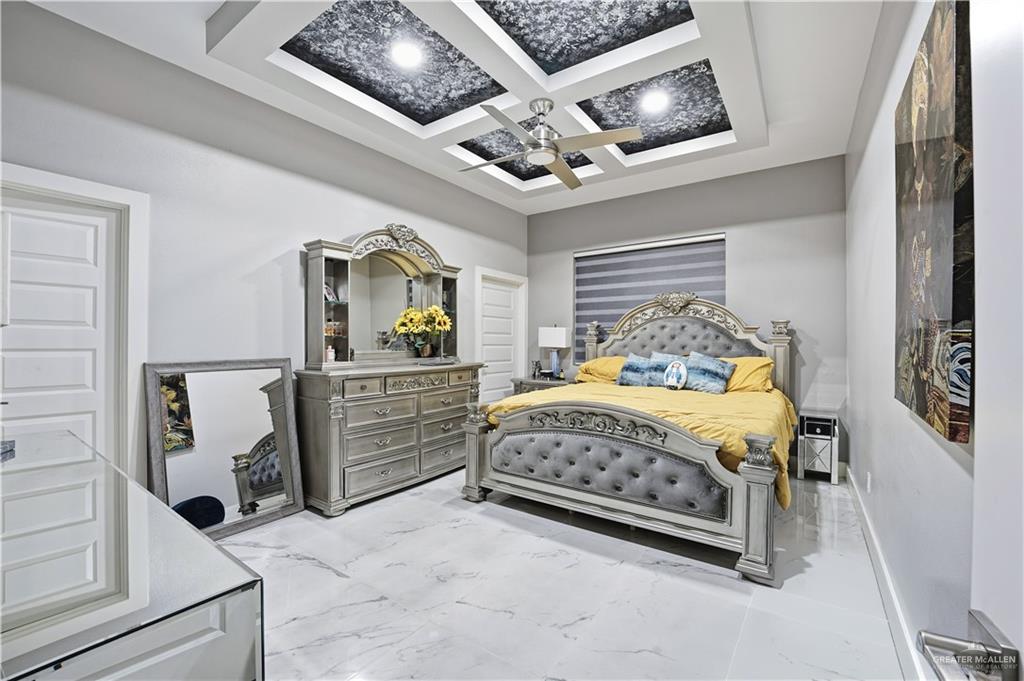 1917 W 25th 1/2 Street