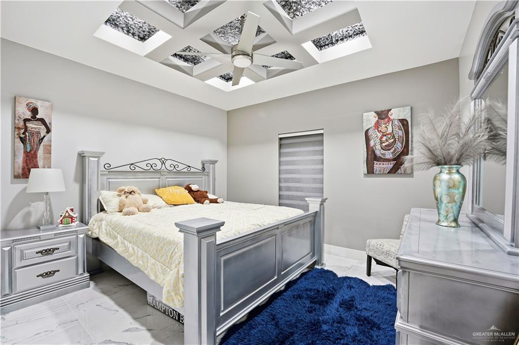 1917 W 25th 1/2 Street