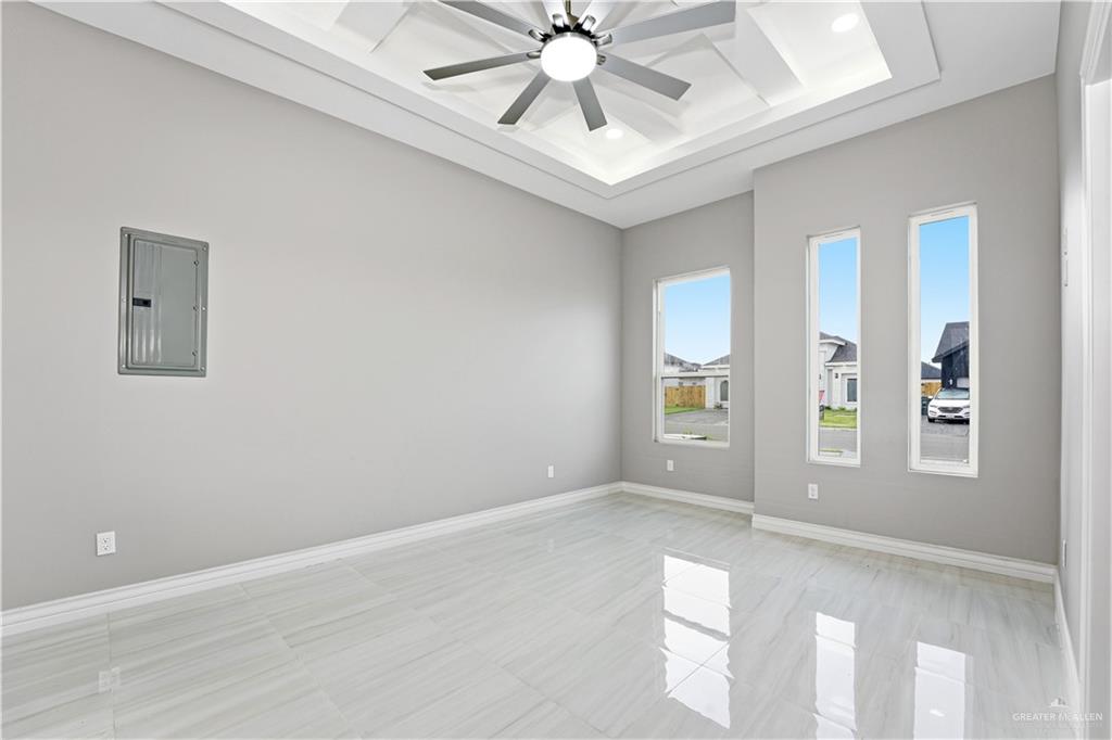 1309 E Evergreen Street