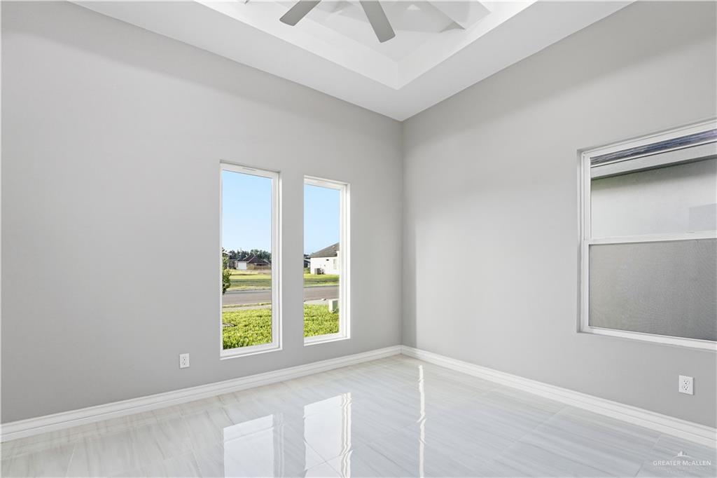 1309 E Evergreen Street