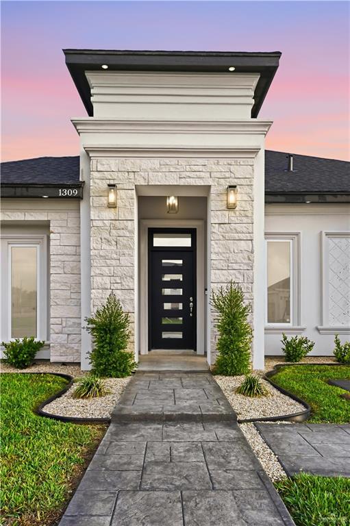 1309 E Evergreen Street