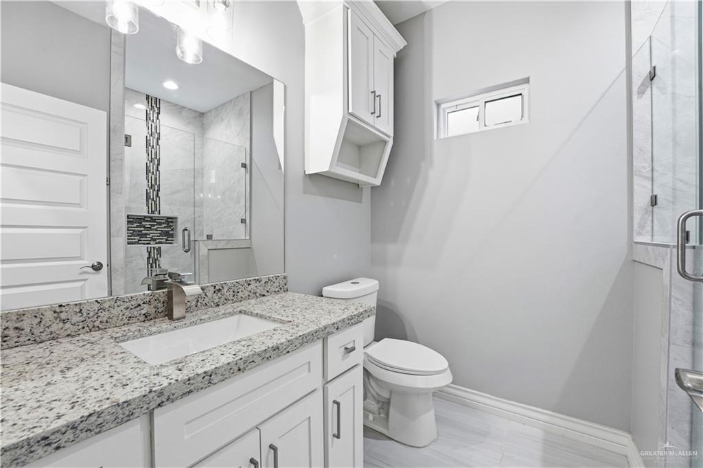 1309 E Evergreen Street